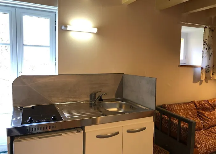 Nid Douillet Pour 2 à Asnières-sur-vègre, Petite Cité De Caractère - Fr-1-410-317 Hébergement de vacances *